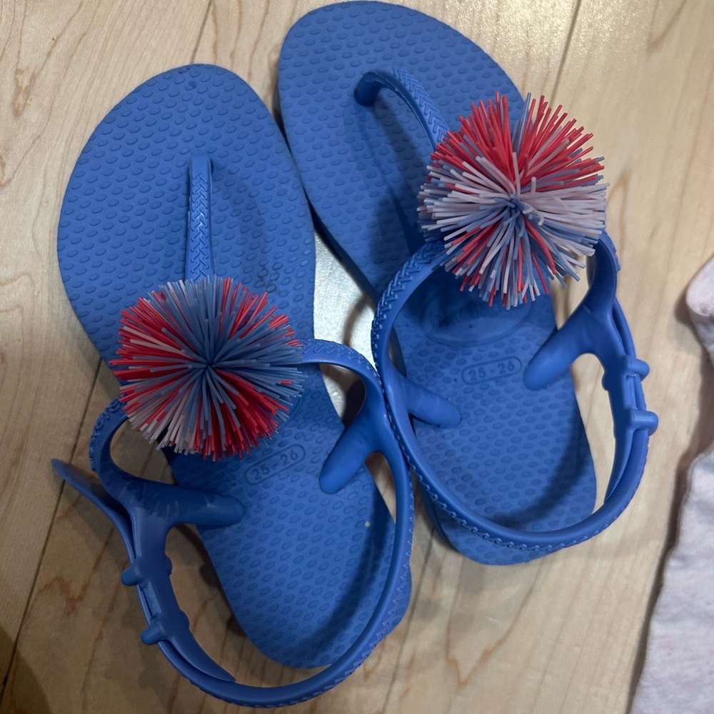 Havianas & Reef 🪸 flip flops 🩴 Duo Blue Sandals with Red and White Pom Poms